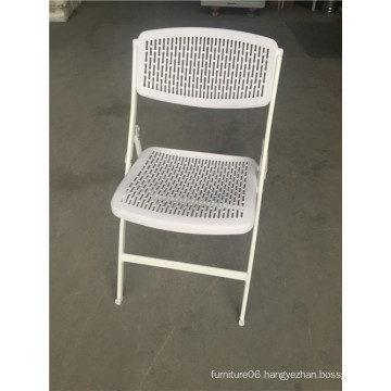 Pop. White Color Plastic Folding Chairs